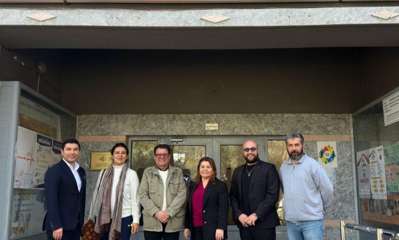 Resimaltı1 soldan sağa: Özkan Köse, Yiyecek -İçecek Hizmetleri Öğretmeni Hasret Yılmaz Kahleoğulları, Zekeriya Yıldırım, Okul Müdürü Azime Oktar, Yiğit Girgin, Yiyecek -İçecek Hizmetleri Öğretmeni Gökmen Erdoğan